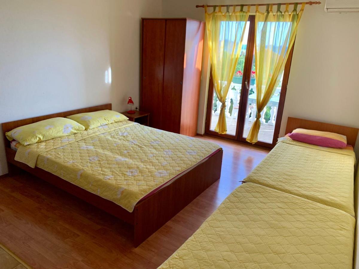 Apartment Bakic *